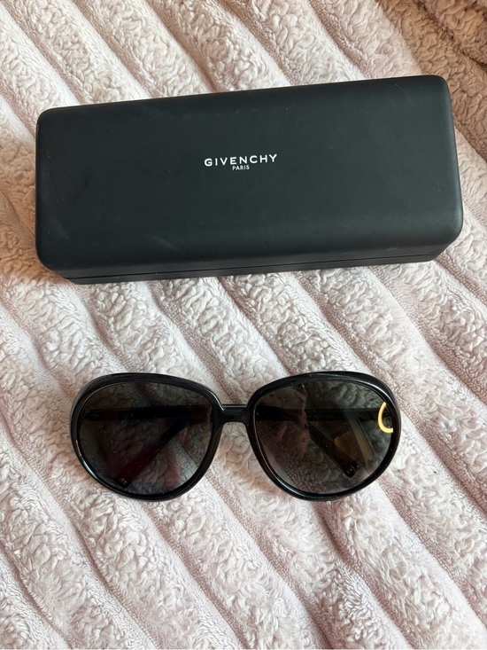 Givenchy GV7180/S Oversized Black Round Sunglasses 8079O w. Case | GUC main image 10